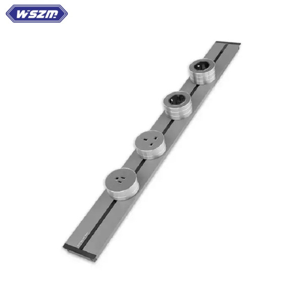 Mounting socket track